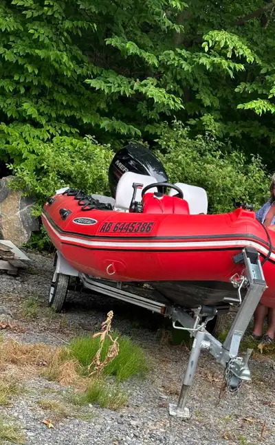 2018 Zodiac Futura Inflatable boat with 40HP Mercury 4 stroke motor with appropriately 110 hours and...