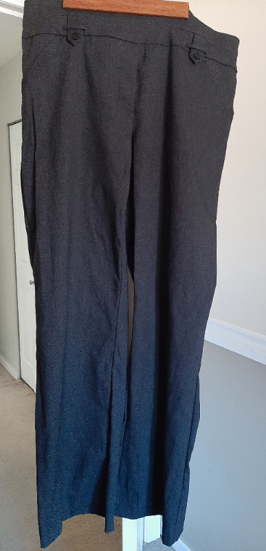 Reitmans Grey Dress Pants size 13 in Women's - Bottoms in Abbotsford