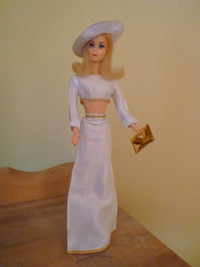 Barbie Vintage Rare Casual White & Gold outfit
