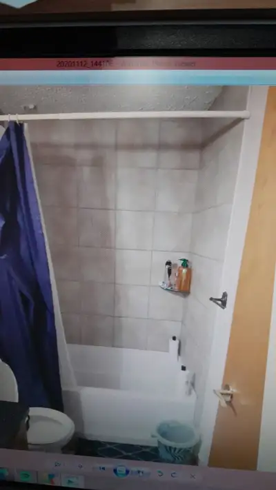 Private room for rent kitchen and washroom share near super store near bus stop near schools (only f...