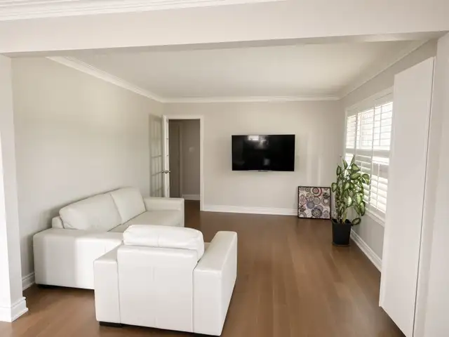 Main-Floor Private Room for Rent – Keele & Wilson$995/m + util in Room Rentals & Roommates in City of Toronto - Image 2