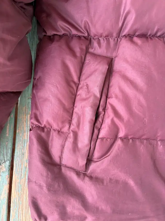 Women’s GAP Down Filled Puffer Burgundy Winter Jacket Medium in Women's - Tops & Outerwear in Calgary - Image 5