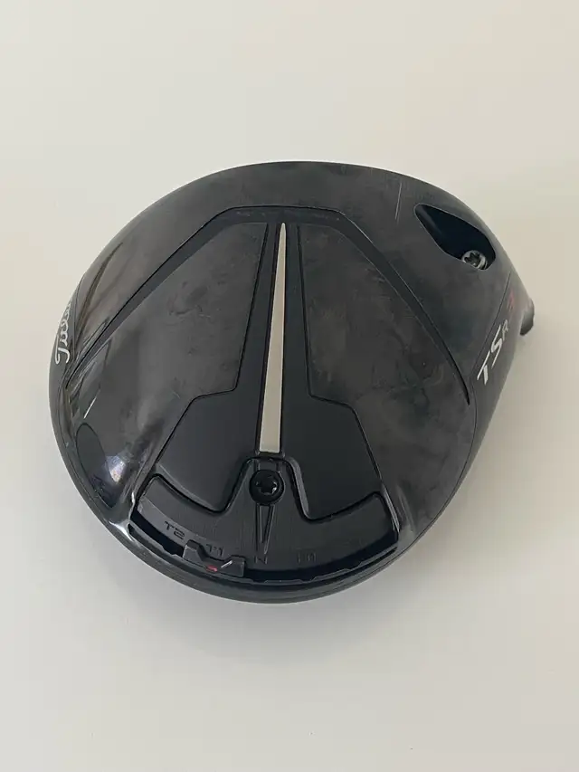 TITLEIST RH TSR3 9° DRIVER HEAD in Golf in Norfolk County - Image 4