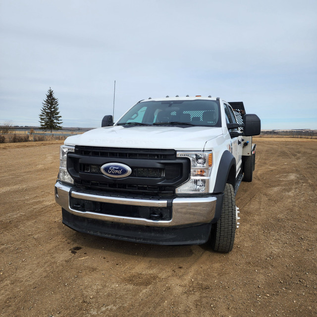2022 Ford F-550 Chassis Lariat 4x4 SD Crew Cab DRW in Cars & Trucks in Strathcona County - Image 4