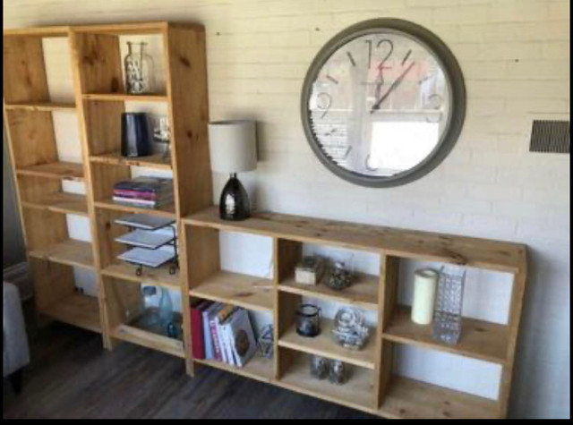 Solid wood Bookshelf in Bookcases & Shelving Units in London - Image 2