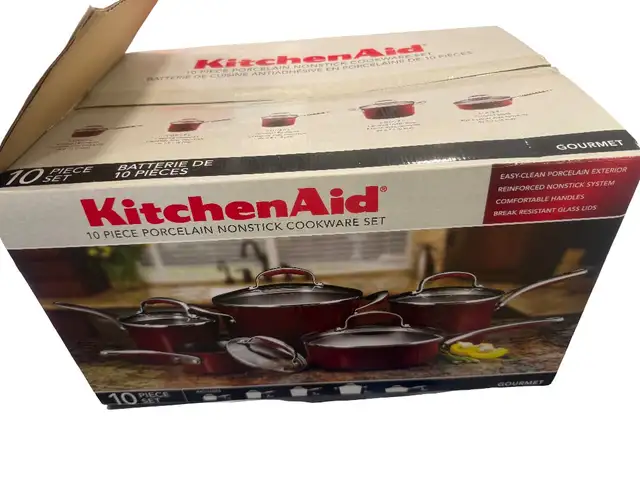 new KitchenAid Gourmet 10-piece porcelain nonstick cookware  in Kitchen & Dining Wares in Mississauga / Peel Region - Image 2