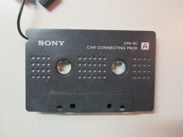 Sony CPA9C MiniDisc and Discman Cassette Adapter dans Appareils électroniques  à Ville de Montréal - Image 2