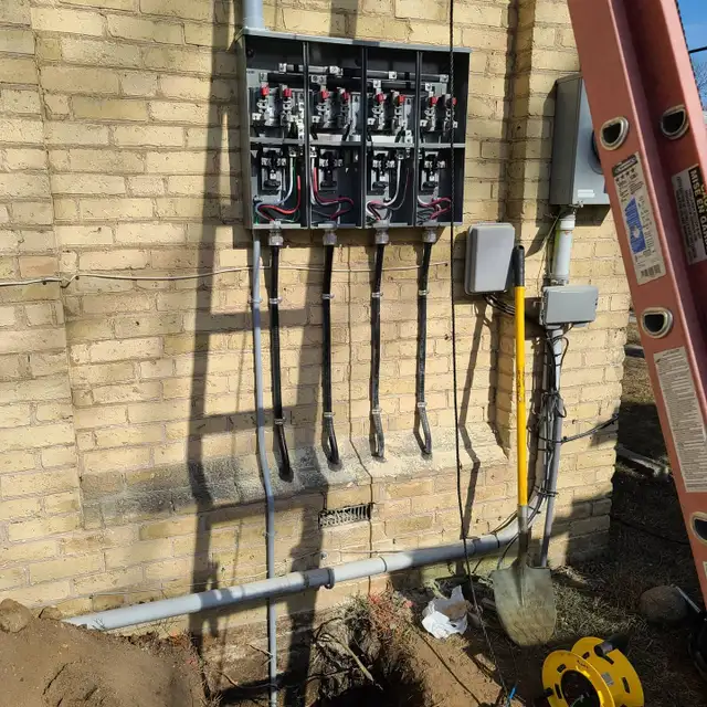 LICENSED ELECTRICIAN – RESIDENTIAL & COMMERCIAL in Electrician in London - Image 11