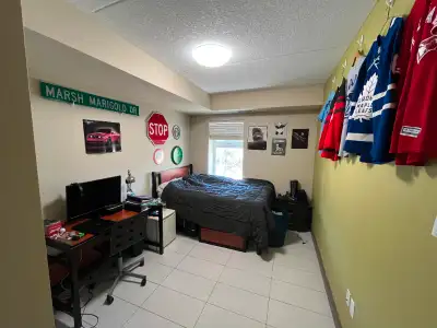 Sublet MAY-AUGUST 1-4 ROOMS AVAILABLE -5 bedroom apartment -2 bedrooms -2 minute walk to Laurier cam...