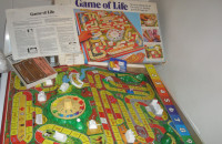 Game of Life board game Complete Like New Vintage 1977.