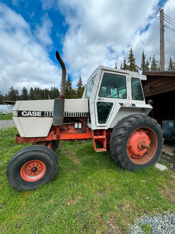 Case 2290 Tractor in Farming Equipment in Cowichan Valley / Duncan
