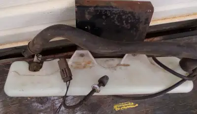 Complete wiper assembly Ford Fairmont wagon Chilliwack !