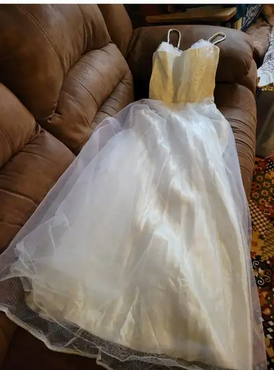 Vintage Wedding Dress From the 50's Was my Mothers, used once, in storage since. $150.00 OBO Probabl...