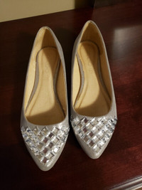 womens flats, size 8