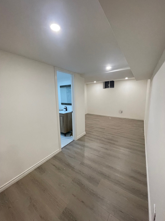 1 bedroom basement apartment Long Term Rentals Markham / York