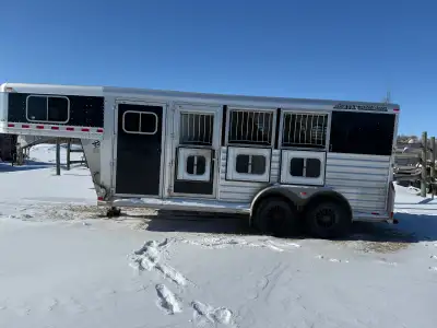 2014 Elite 3H one owner trailer Elite trailers are all aluminum construction and very well built. Mo...