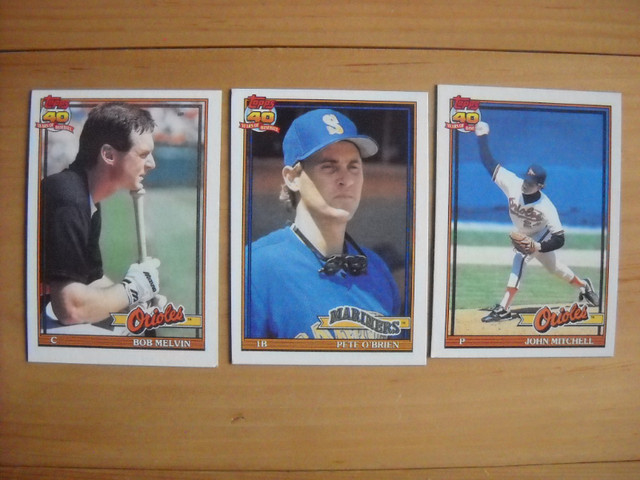 4 cartes de baseball de 1991 (Topps 40ièm Anniv.) dans Art et objets de collection  à Saguenay - Image 2