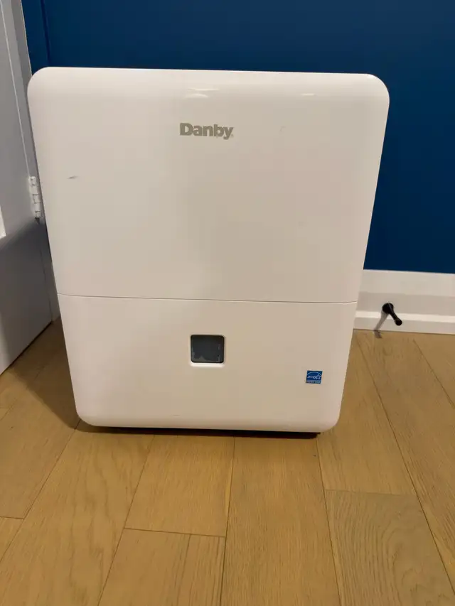 Dehumidifier - 22 Pints64352133608962120