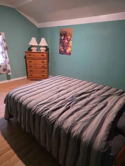 room for rent/chambre a louer