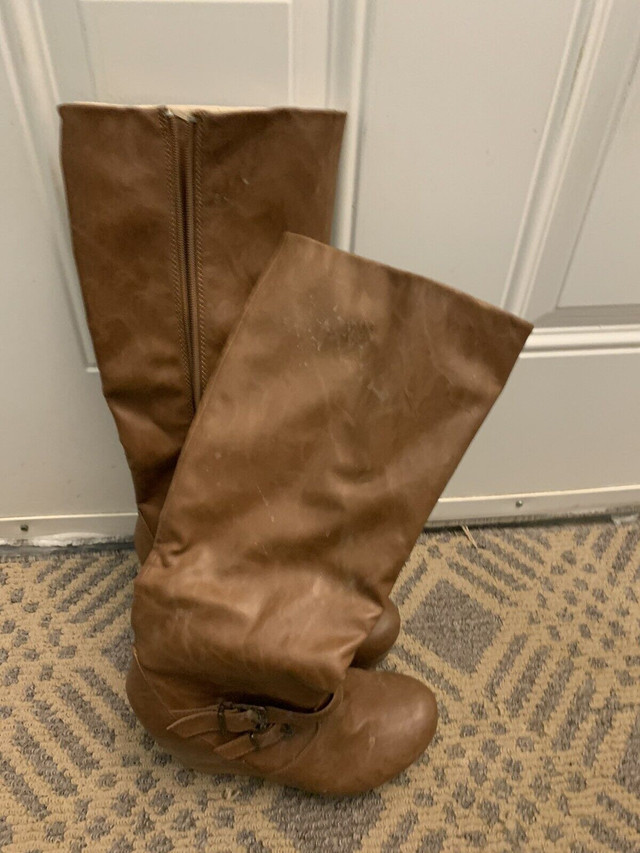 Ladies high tan wedge boot  in Other in Fort McMurray - Image 3