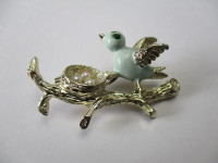 VTG Bird Brooch Bird in Nest Retro Collectible Pin Costume Jewel