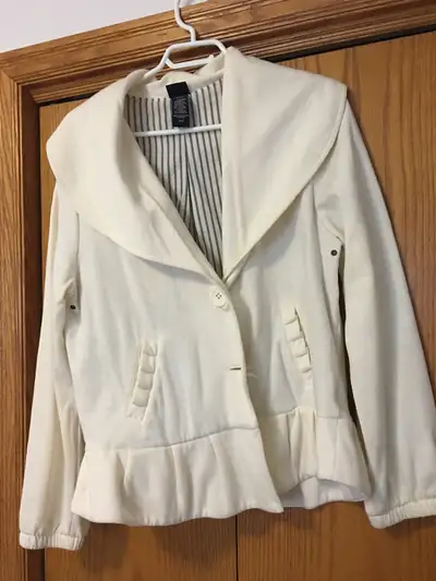 Sweater/ blazer, View more