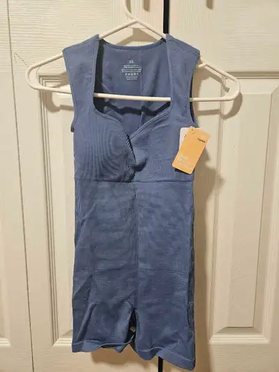 XS Women's Clothing Bundle – 11 Pieces, View more