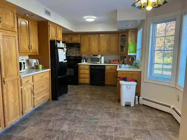 Lewis Point,  5 Beds 3 Baths House in Long Term Rentals in Charlottetown - Image 23