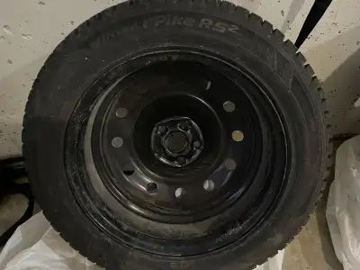 Almost new winter tires on rims. Hankook Winter i*pike RS2 - 205/55R16. Just drove couple hundred ki...