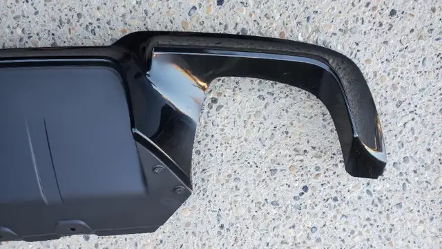 OEM BMW M5 Rear Diffuser (Black Sapphire) in Auto Body Parts in Edmonton - Image 5