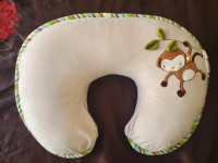 BOPPY NURSING PILLOW