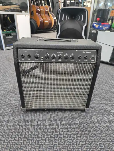 Traynor Bass Mate 25 Amp, View more