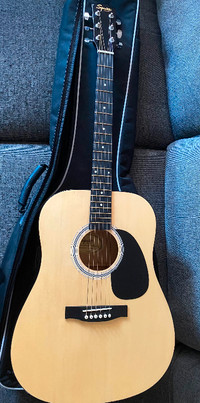 Squier by Fender Acoustic Guitar with bag