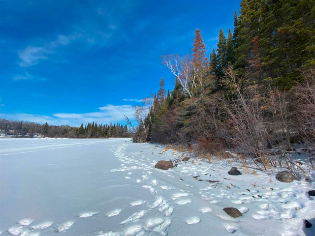 Lot 16 Hansens Bay - Peaceful Waterfront Retreat! in Land for Sale in Kenora - Image 3