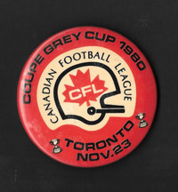 Sport Football - Macaron 7.5 cm Canadian Football Coupe Grey