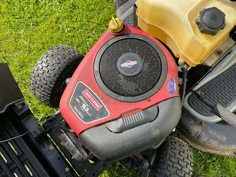 CRAFTSMAN LAWN TRACTOR Lawnmowers & Leaf Blowers Cape Breton Kijiji