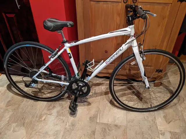 Garneau / Urbania SC1 (S/P) ... (Used / Like New) in Cruiser, Commuter & Hybrid in Laval / North Shore - Image 4