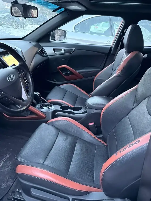 2016 Hyundai Veloster in Cars & Trucks in Saskatoon - Image 10