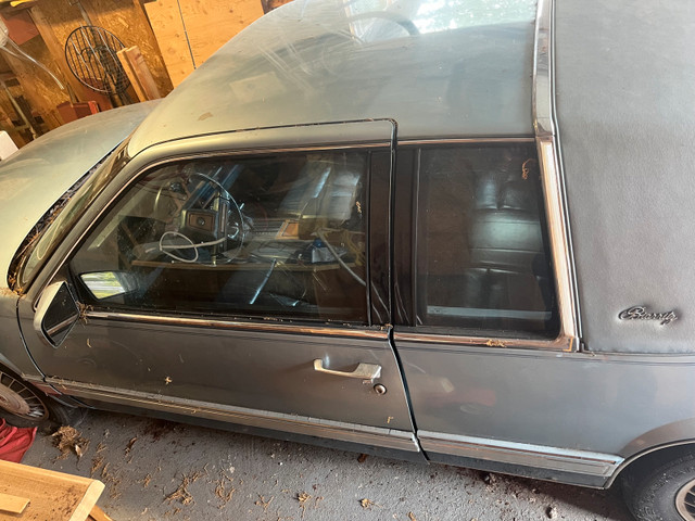 For sale 1986 cadellic eldorado in Classic Cars in Mississauga / Peel Region - Image 4