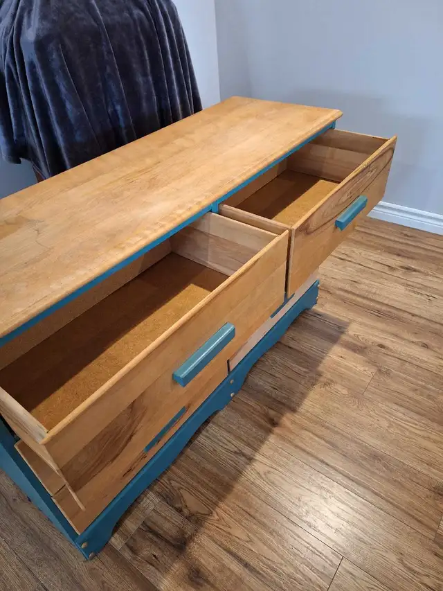 Bedroom dresser cabinet in Dressers & Wardrobes in Kingston - Image 6