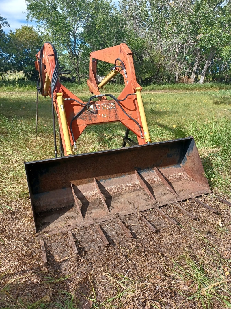 790 LEON Frontend loader Farming Equipment Brandon Kijiji