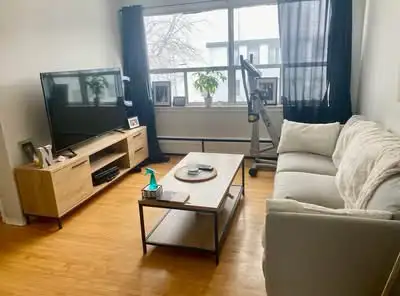 Private room for rent Inbetween Queens/SLC 2 Beds 1 Bath - Apartment 1 bedroom in a 2 bedroom apartm...