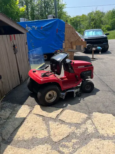 Small Tractor Service/ Repairs Or Handyman/ Mechanic I have (4) Four HONDA Lawn Tractors One Almost...