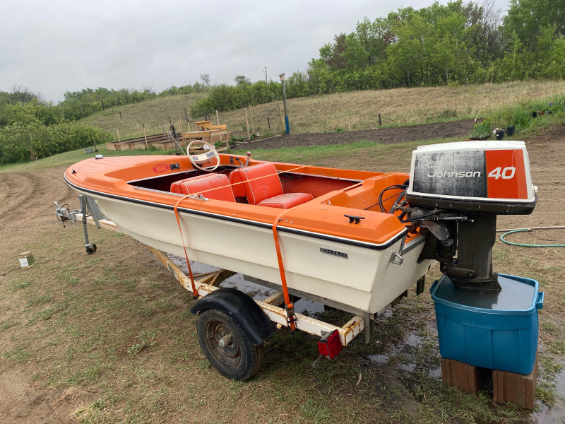 1976 Anchor Fibreglass Boat Powerboats & Motorboats Saskatoon Kijiji