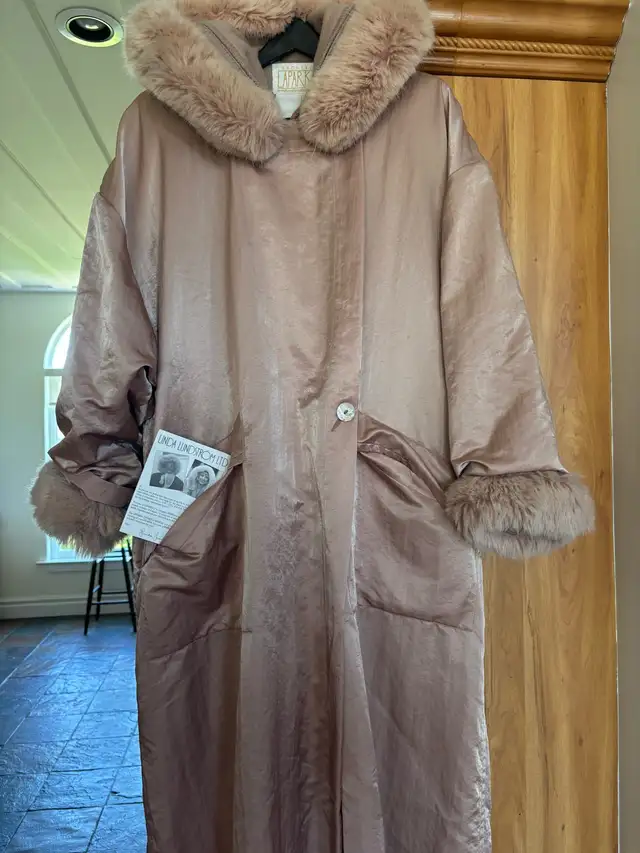 Linda Lundstrom LaParka
