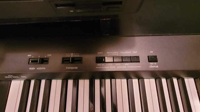 Piano TECHNICS PX5 + arrangeur ROLAND RA-95 – Ensemble complet! in Pianos & Keyboards in Laval / North Shore - Image 8