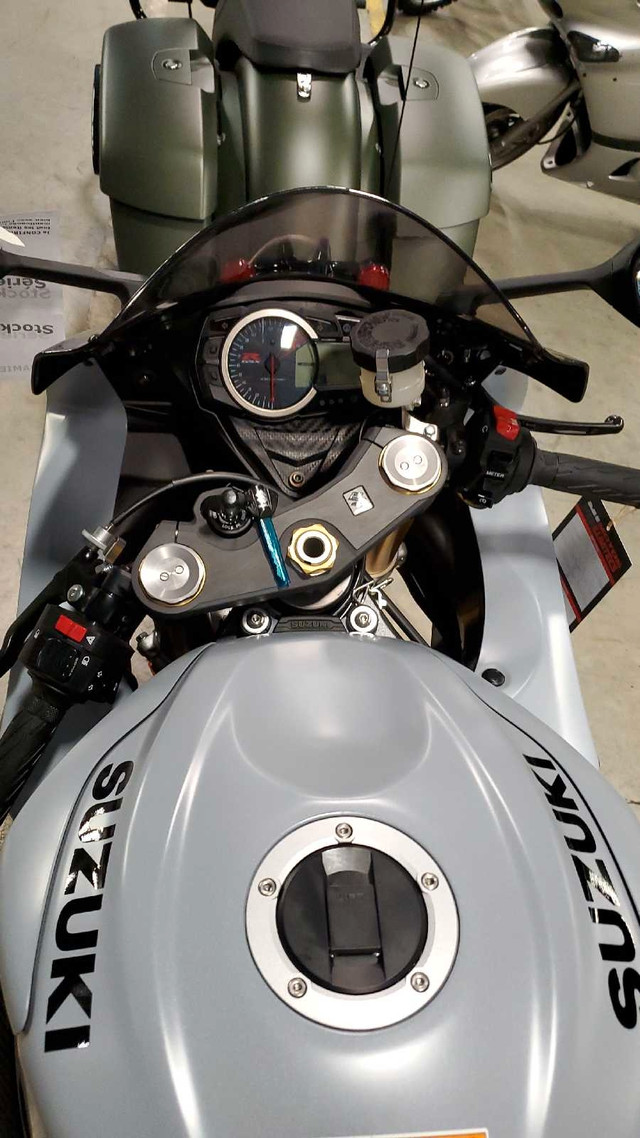 Suzuki gsxr 750 dans Motos sport  à Lanaudière - Image 2