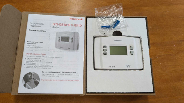 Honeywell Home 7 Day Programmable Thermostat- REDUCED in Heaters, Humidifiers & Dehumidifiers in Peterborough - Image 2