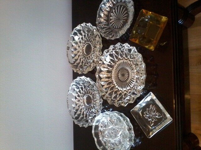 Vintage Assorted Ashtrays ( Read Description ) Only 2 Left in Arts & Collectibles in Ottawa - Image 3