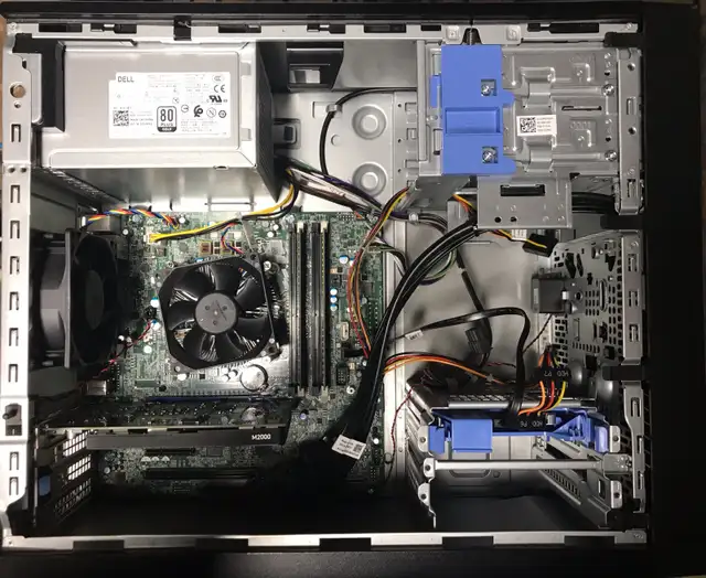 Dell Precision 3620 - Intel Xeon E3-1220 v5- 256GB SSD - 32GB RA in Desktop Computers in City of Montréal - Image 3